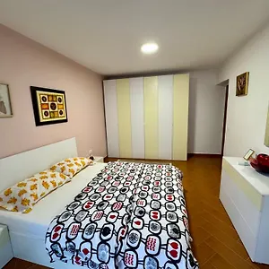 skerdis-apartment-city-center.hotels-in-tirana.com/
