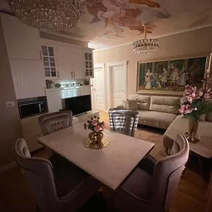 Appartamento Deoni Luxury, Tirana